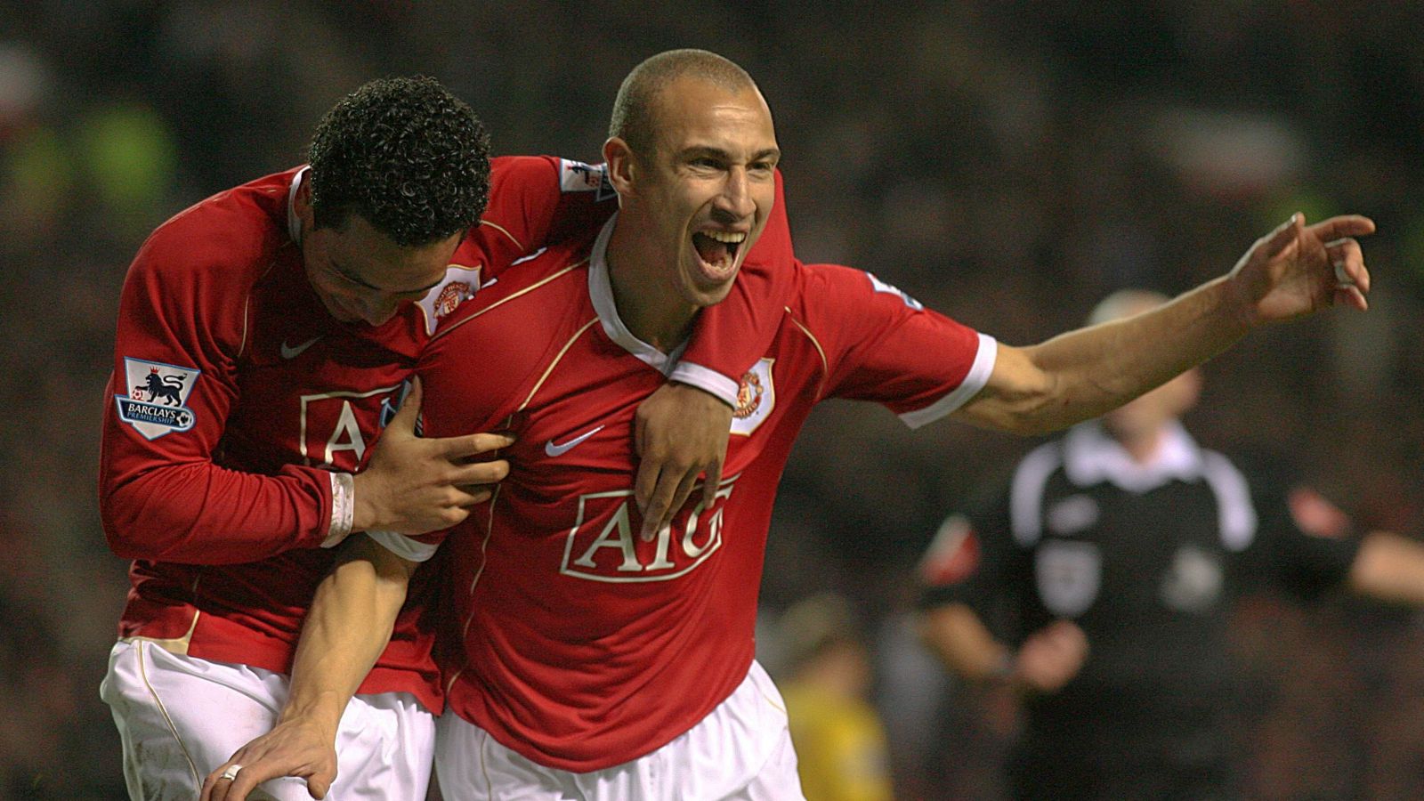 Manchester United's Henrik Larsson celebrates scoring in the FA Cup tie against Aston Villa at Old Trafford, Manchester, 31 January 2007.