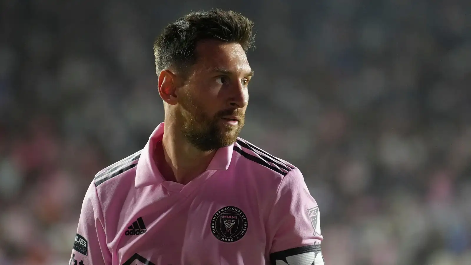 FORT LAUDERDALE, FL - JULY 21: Inter Miami midfielder Lionel Messi (10) walks to the corner to take a shot in the second half during the Leagues Cup game between Cruz Azul and Inter Miami CF on Friday, July 21, 2023 at DRV PNK Stadium, Fort Lauderdale, Fla.